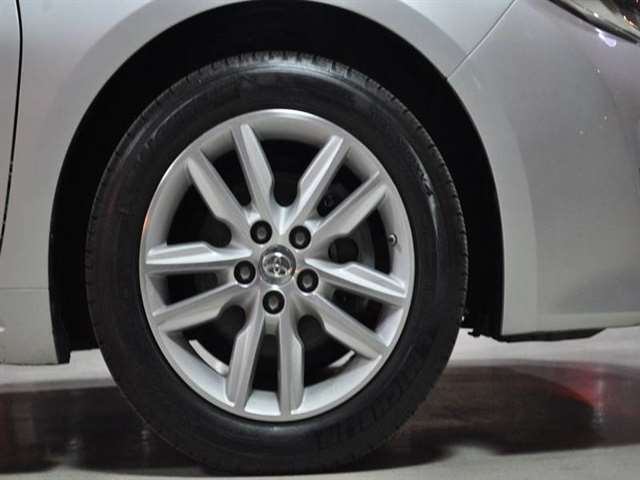 2013 Toyota Avalon XLE 4dr Sedan